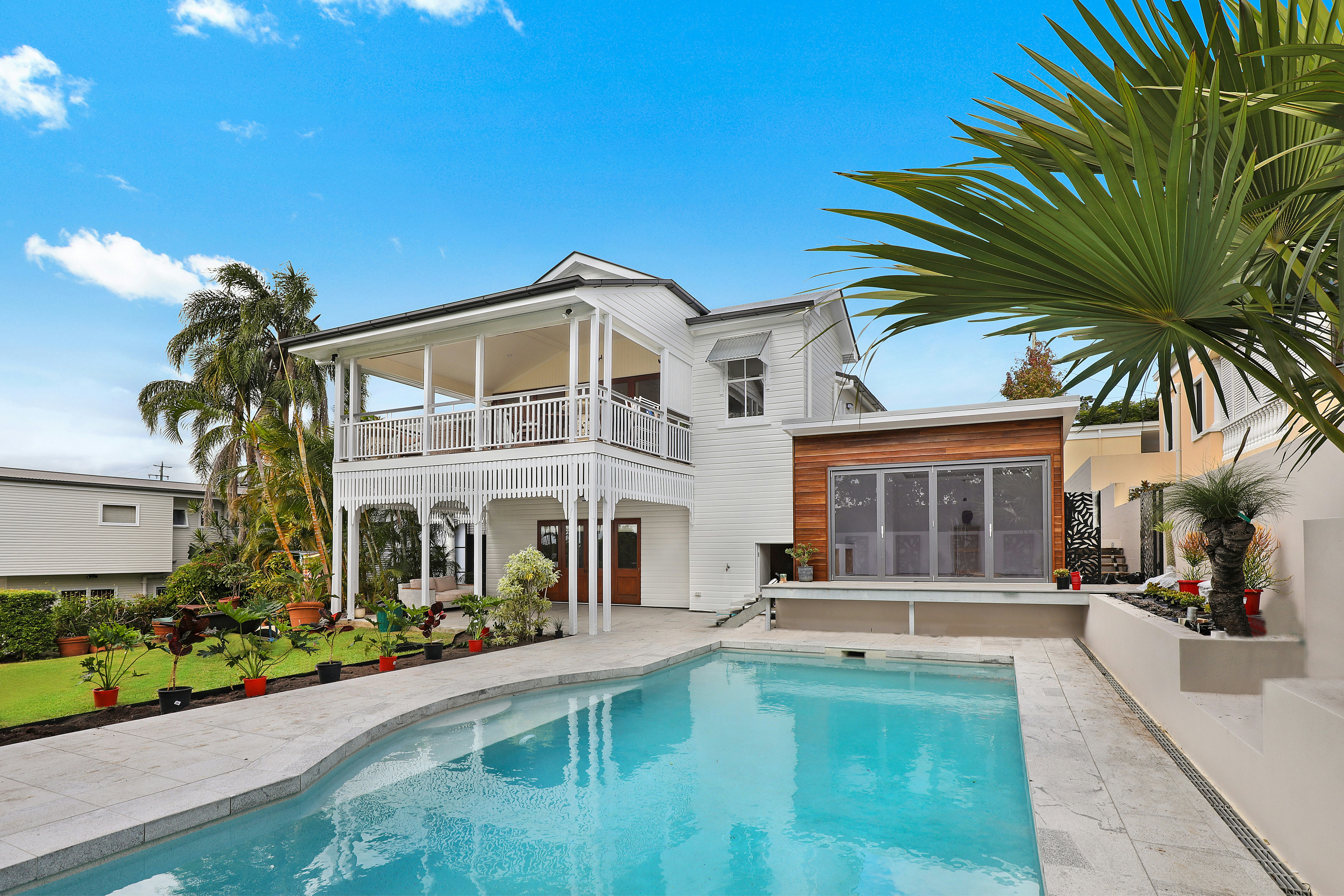 Large vacation home representing multi-listing portfolio websites